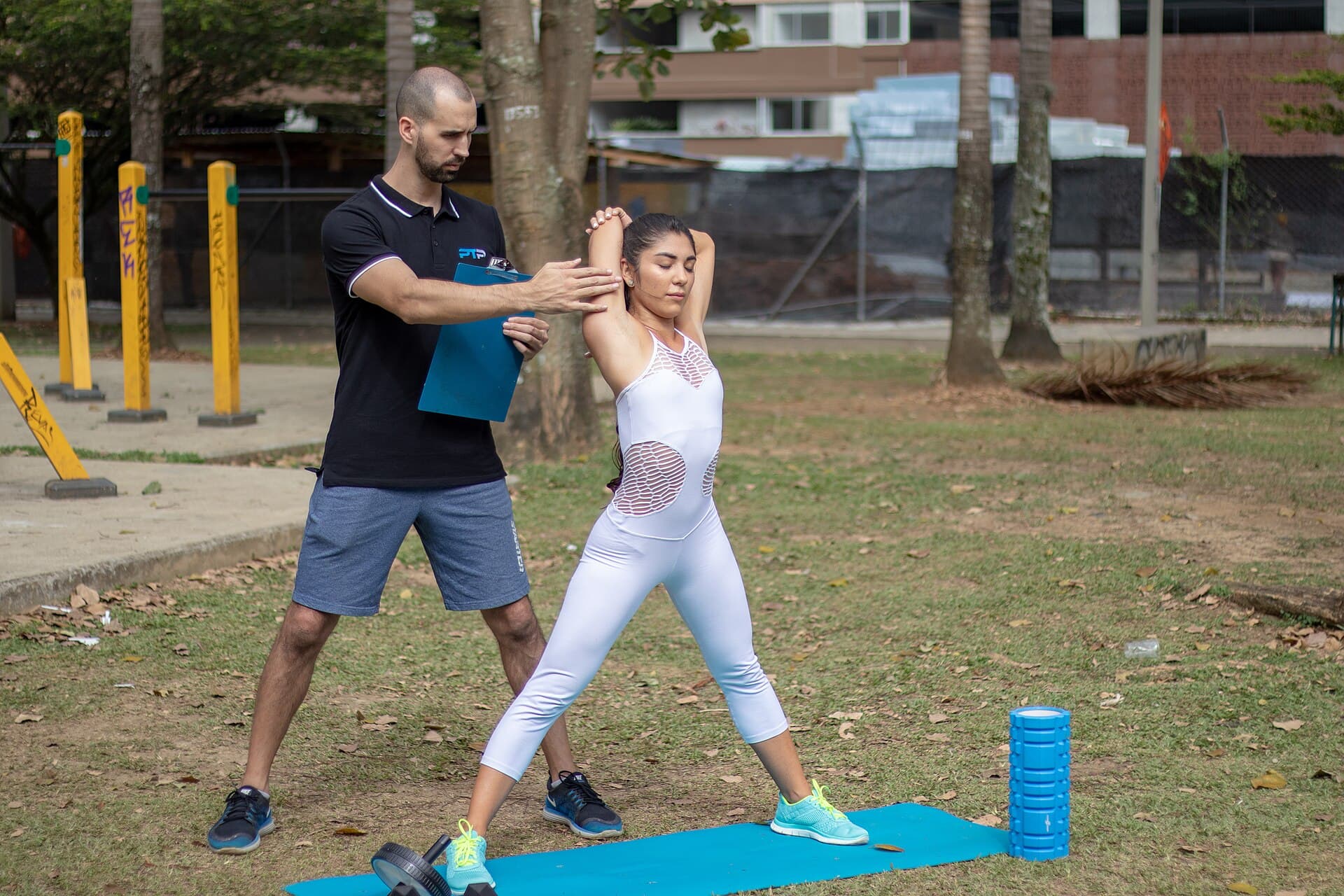 Member performing a guided mobility routine